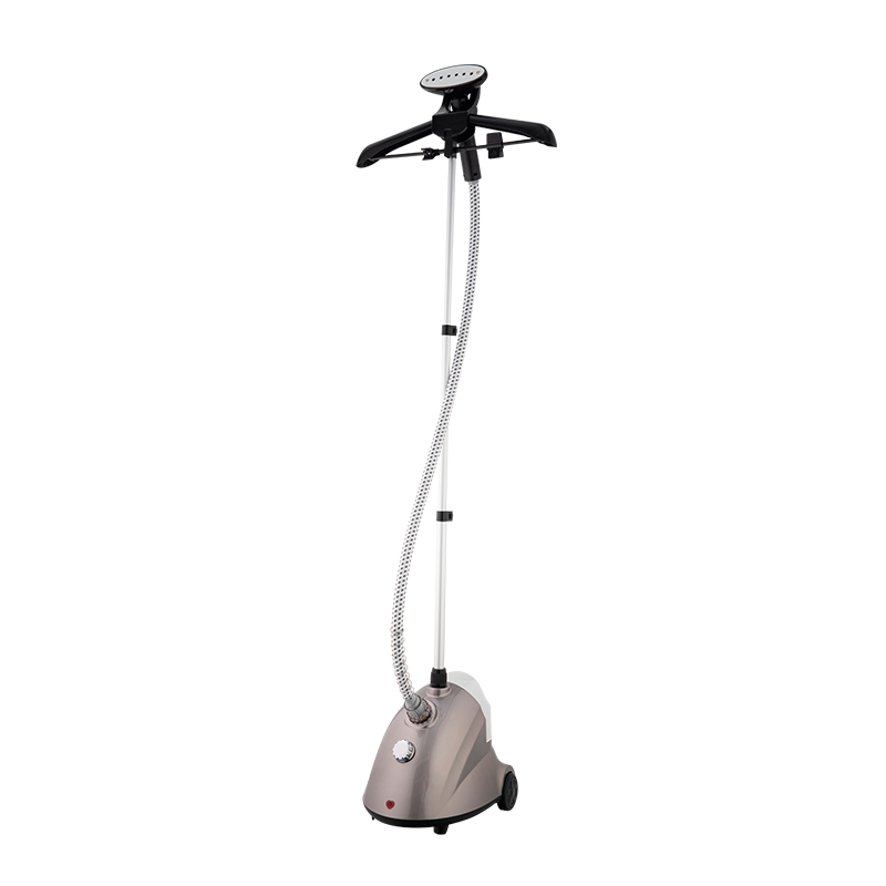 Ktorý vertikálny odevný parník je skutočne najlepší pre jemné látky